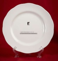 Silly Souvenir Dinnerware Image 4