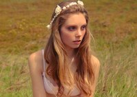 Youthful Seaside Photography Image 4