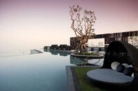 Cliffhanger Hotels Image 2