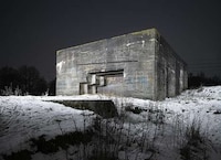 Historic War-Torn Photography Image 7