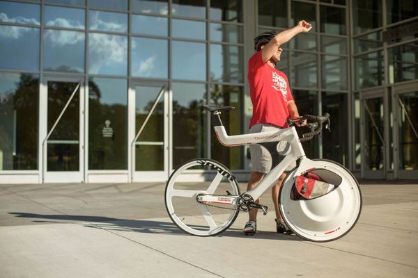 Wheel-Embedded Bike Baskets