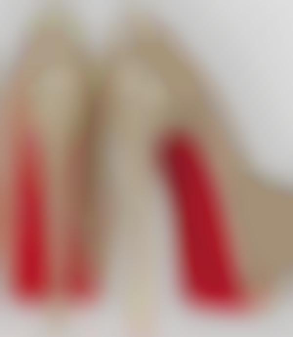 Sky High Crystallized Pumps