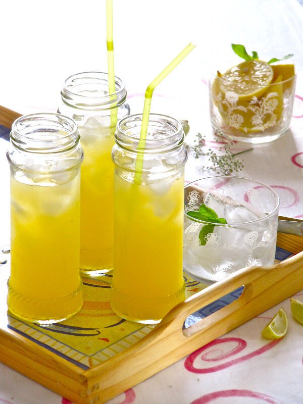 Revitalizing Mango Lemonade