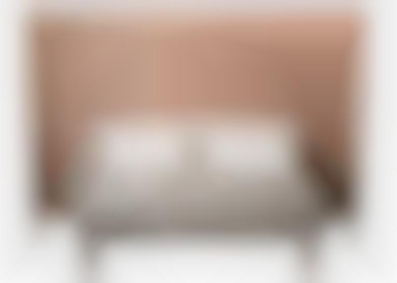 Broad Cubicle Beds