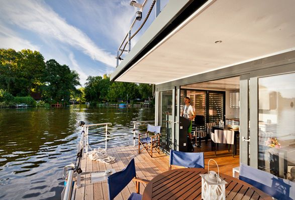 Family-Friendy Houseboats