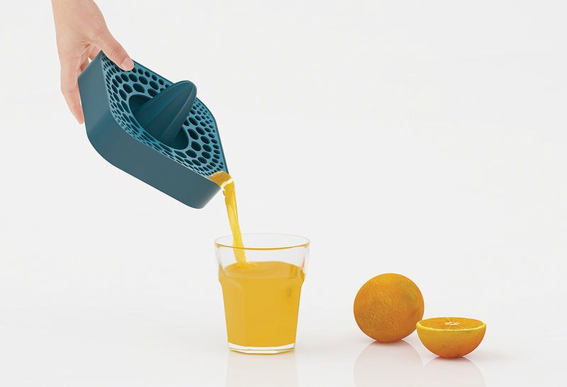 Manual Modernized Juicers