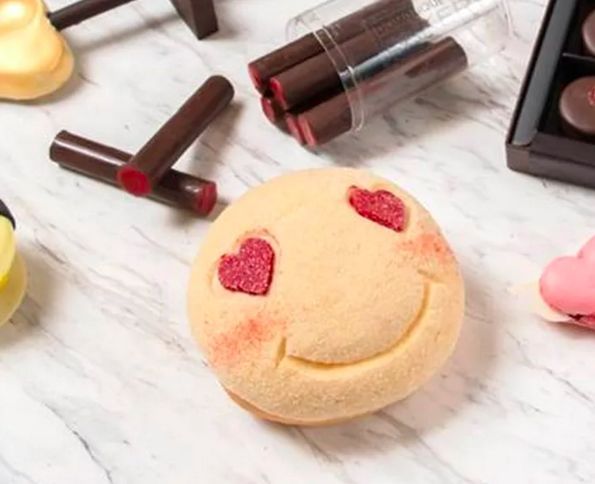 Emotive Emoji Pastries