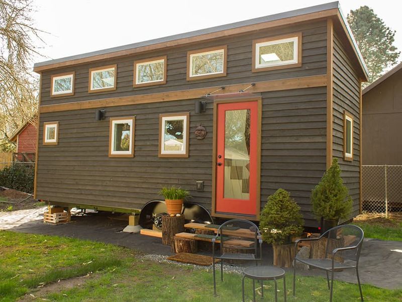 Light-Bathed Tiny Homes