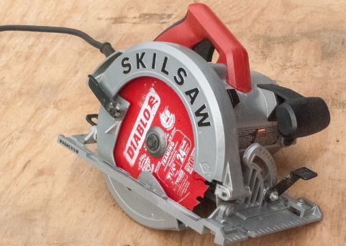 Lightweight Circular Saws