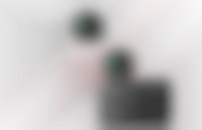 Crisp-Capture Cameras