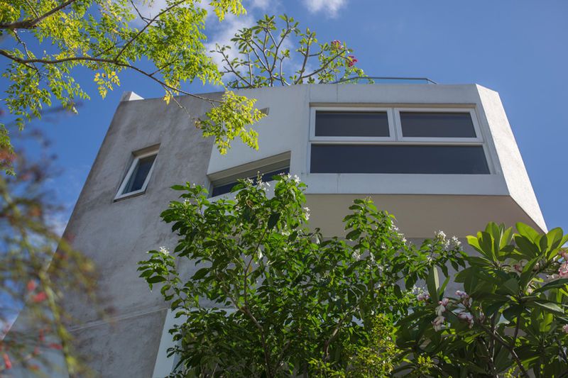 Garden-Covered Homes