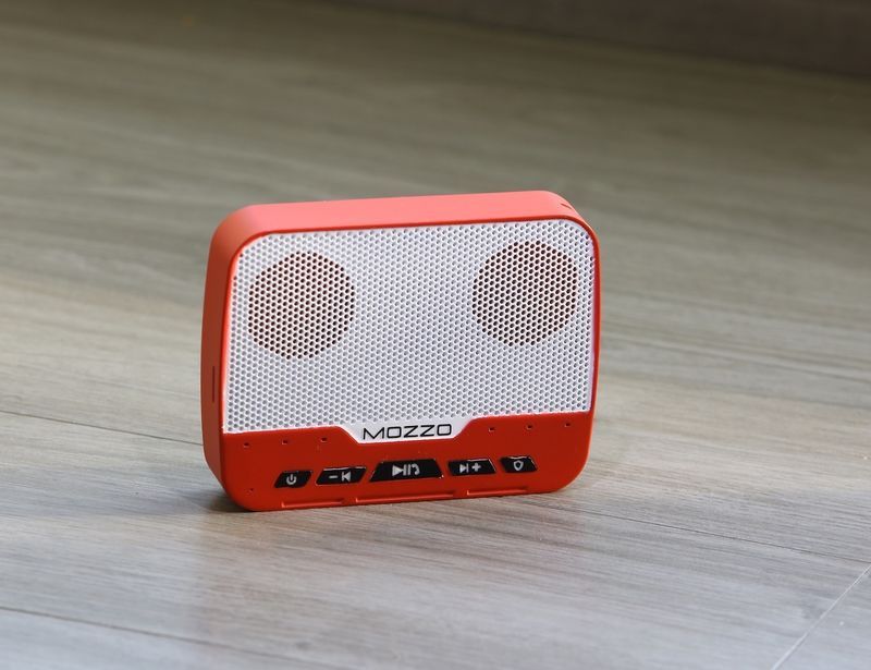 Versatile Mobile Device Speakers