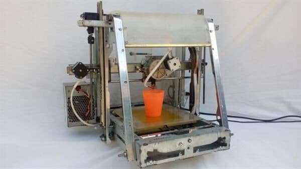 Waste-Made 3D Printers Main Gallery Image