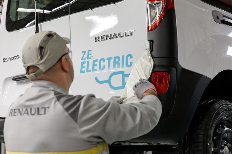 All-Electric Transport Vans