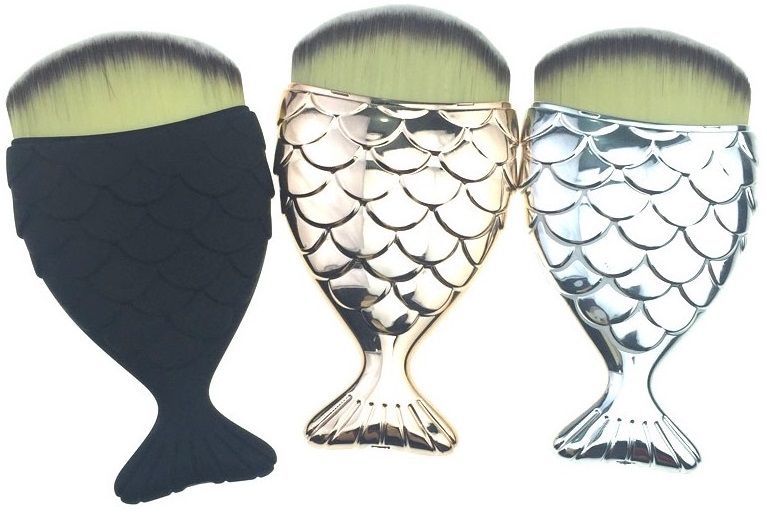 Fish-Shaped Cosmetic Brushes