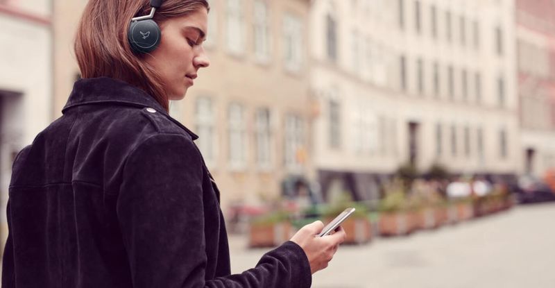 Noise-Cancelling On-Ear Headphones