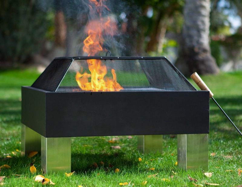 Mod Mirrored Fire Pits