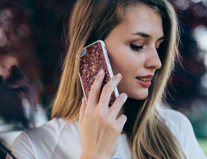 Florally-Infused Smartphone Cases