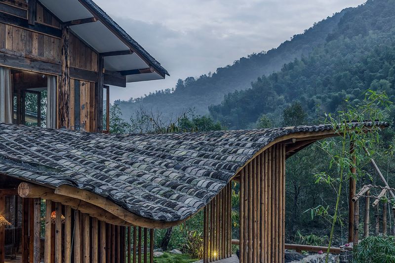 Wavy Naturalistic Roofs