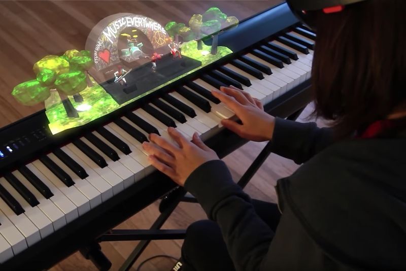 AR Piano Lessons