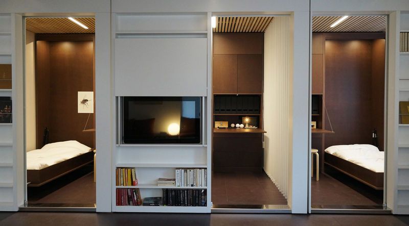 Reconfigurable Compact Apartments