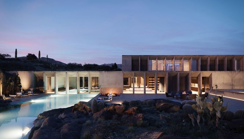 Super Luxury Desert Hotels