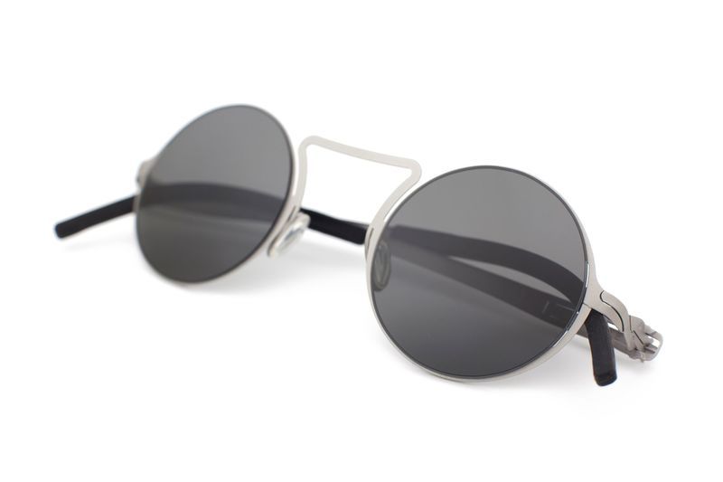 Neo-Vintage Minimalist Glasses