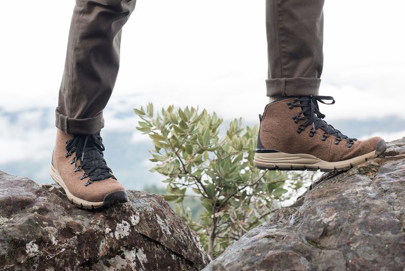 Durable Lightweight Hiking Boots