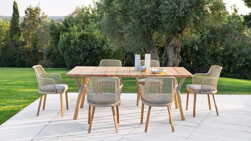 Woven Backrest Outdoor Seats