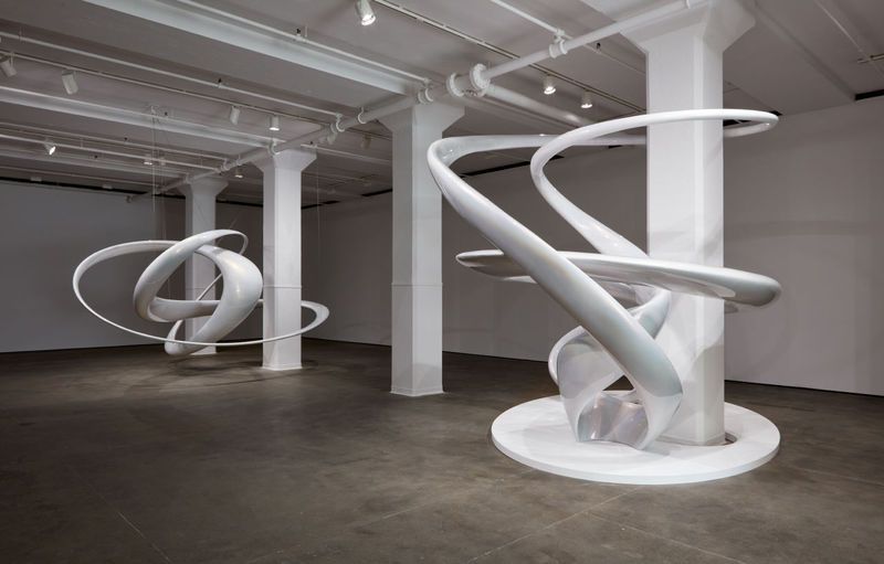 Wavy Gravity-Shifting Sculptures