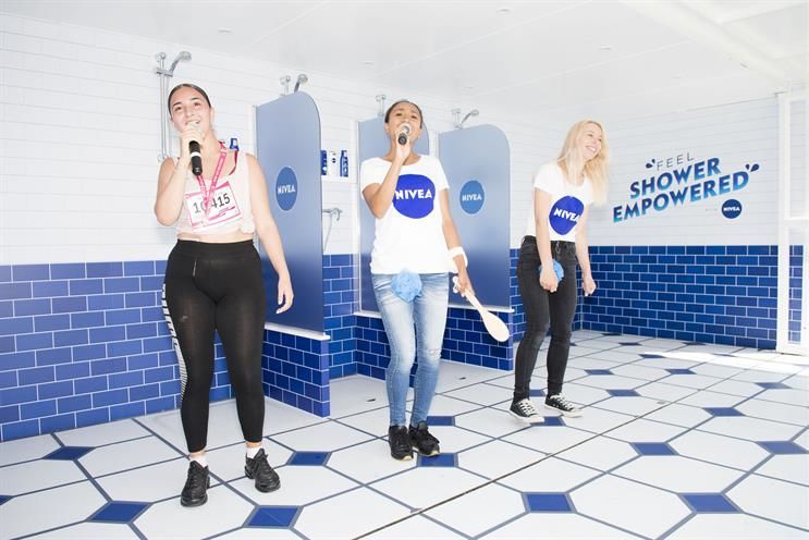 Shower-Themed Singing Events