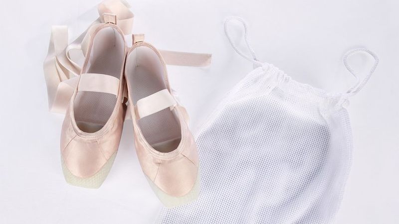 Relief-Providing Ballet Shoes