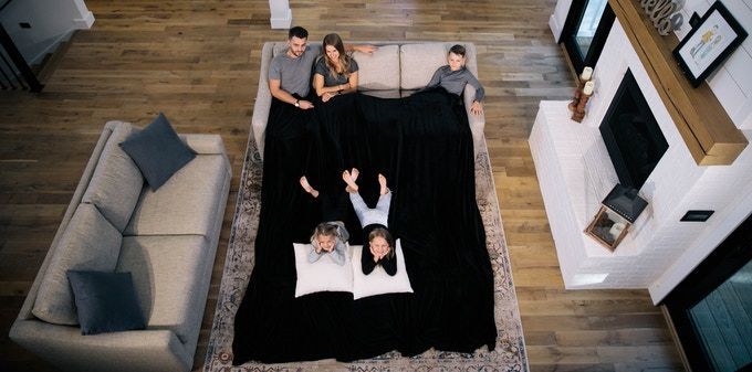 Oversized Family-Friendly Blankets