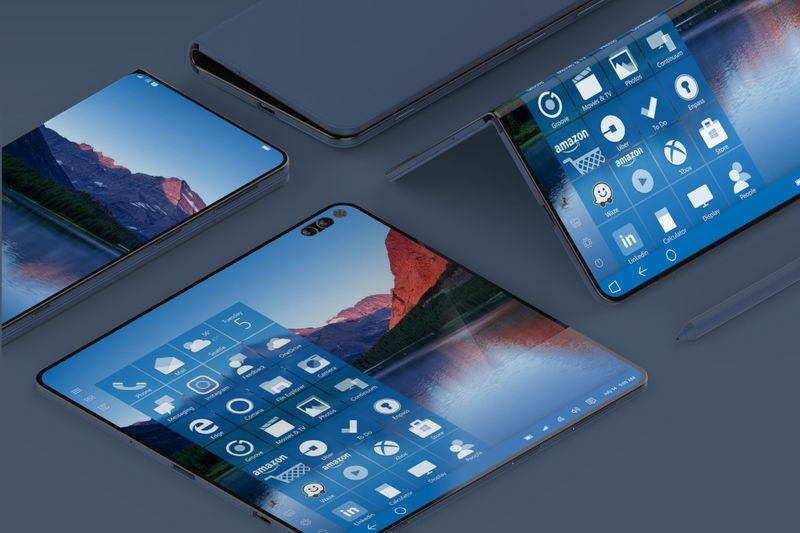 Desktop OS-Inspired Folding Smartphones