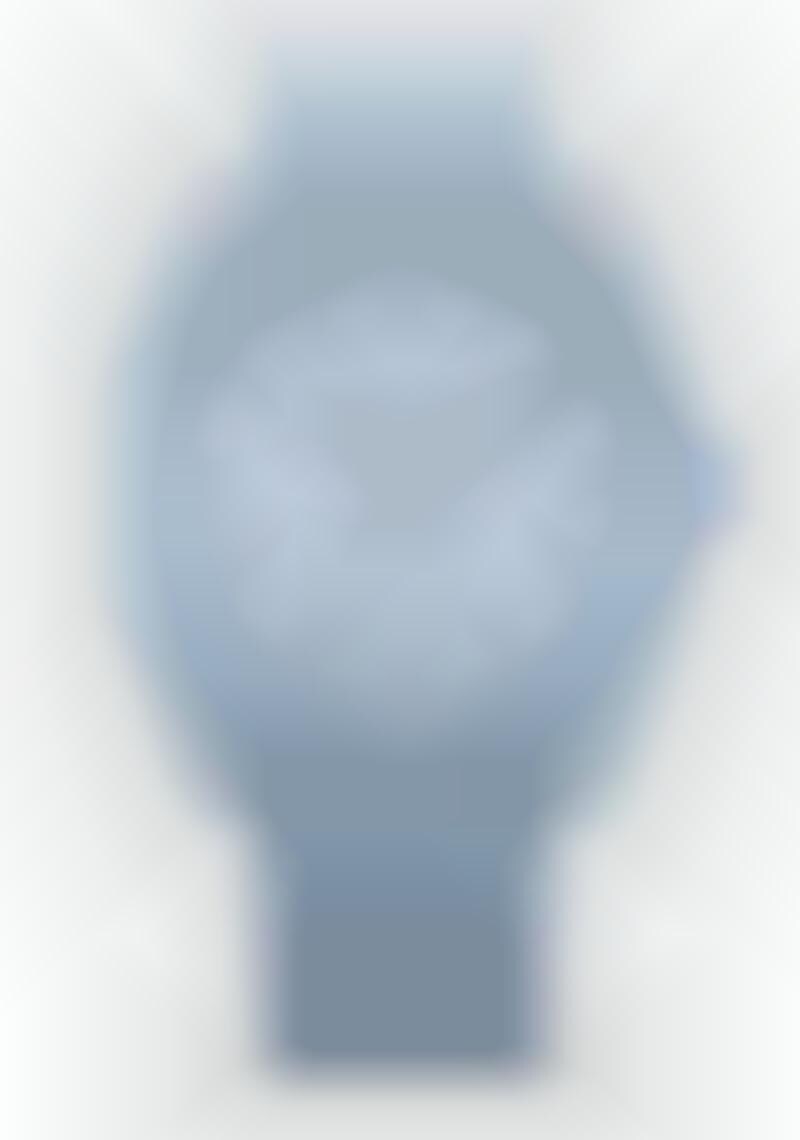 Slick Monochromatic Watch Capsules
