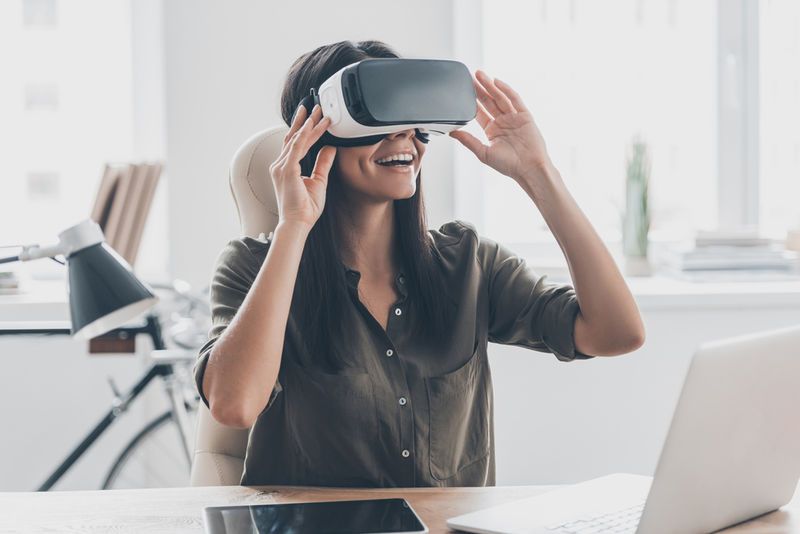Immersive Full-Semester VR Courses