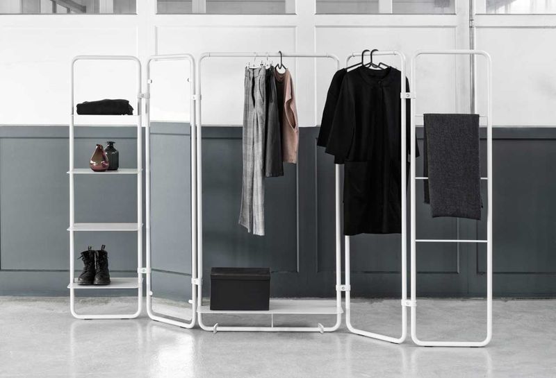 Adaptable Wireframe Wardrobes