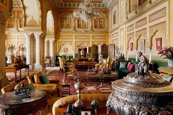 Extravagant Royalty Accommodations
