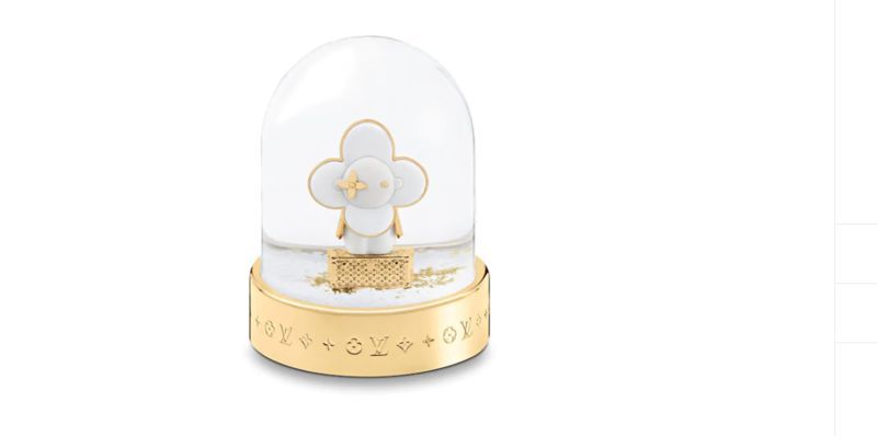 Vivienne Holiday 2022 Snow Globe: Elegant White and Gold - Snow