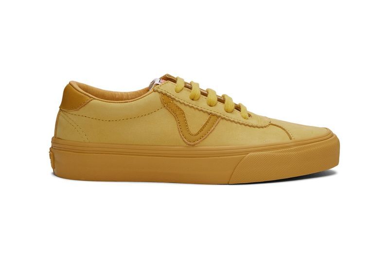 Sturdy Nubuck Casual Sneakers