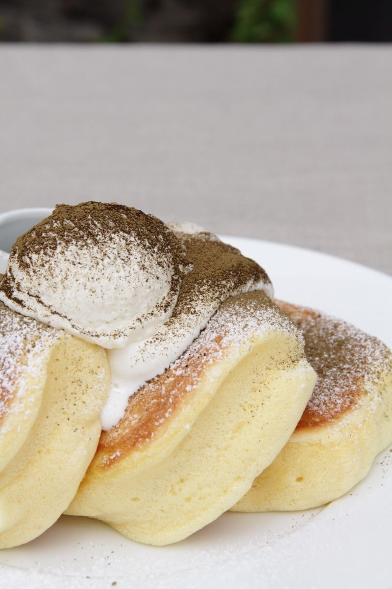 Fluffy Tiramisu Pancakes