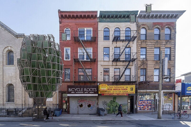 Modular Stackable Urban Farms