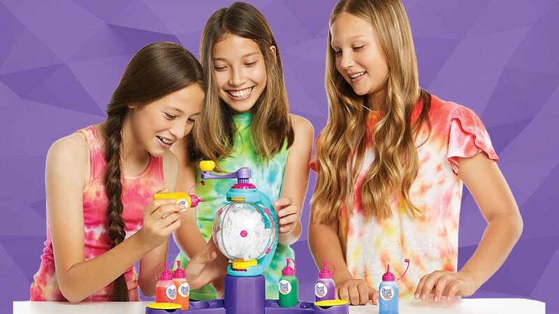 Mess-Free Tie Dye Toys