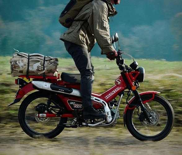 Adventurer Gear-Toting Motorcycles