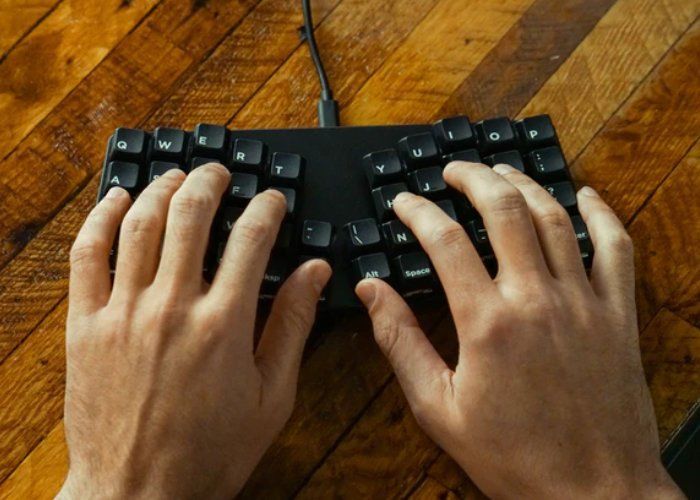 Ultra-Portable Mechanical Keyboards