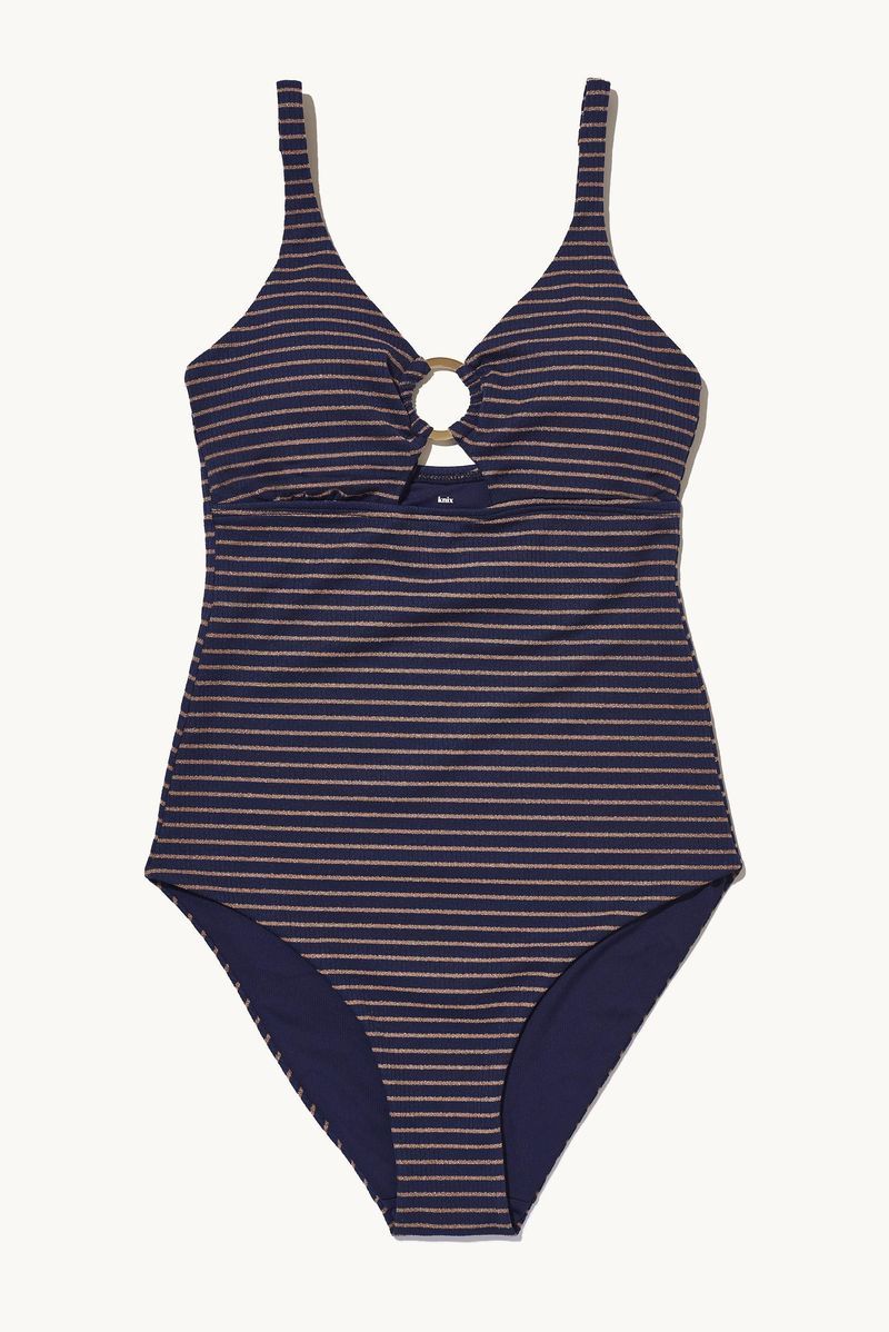 Body-Positive Swimwear Collections : Knix Swimwear