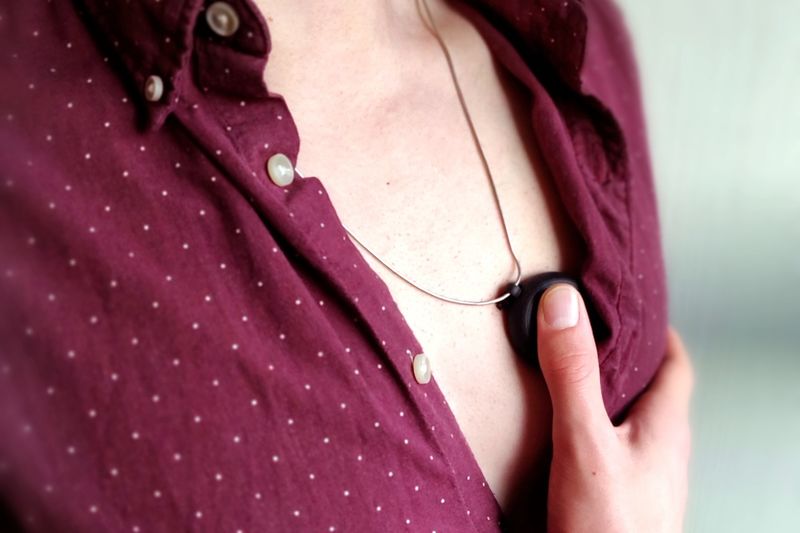 Noninvasive Heart-Tracking Necklaces