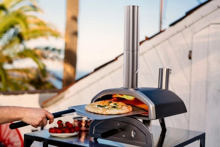 High-Heat Outdoor Pizza Ovens