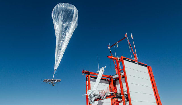 Crisis-Supporting Internet Balloons
