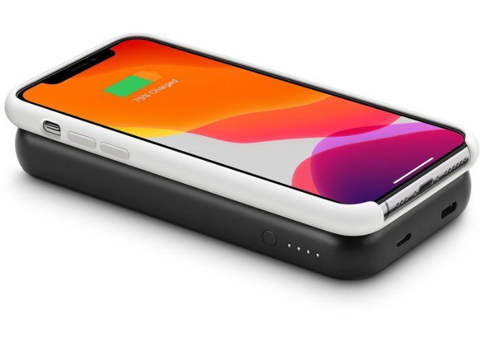 Qi-Enabled Smartphone Chargers : Mophie Powerstation Wireless XL